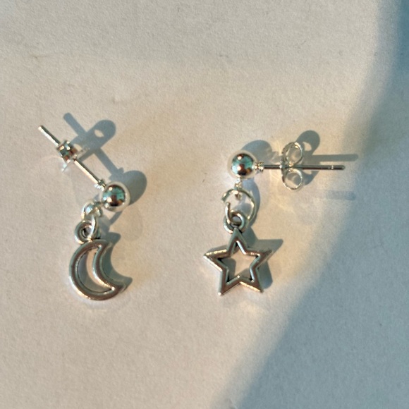 925 sterling silver plated small ball stud moon and star earrings tiny - Picture 4 of 5